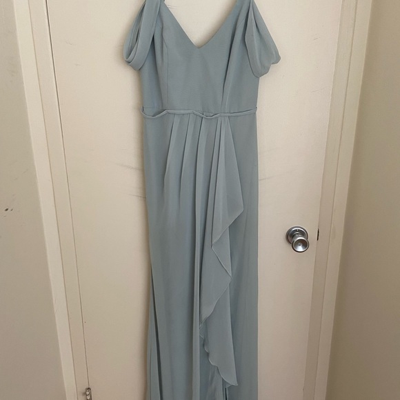 David’s bridal dusty sage chiffon bridesmaids dress. Size 2 - Picture 9 of 11